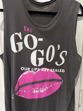 Lauren Moshi Charcoal Tank with Pink Lip Graphic